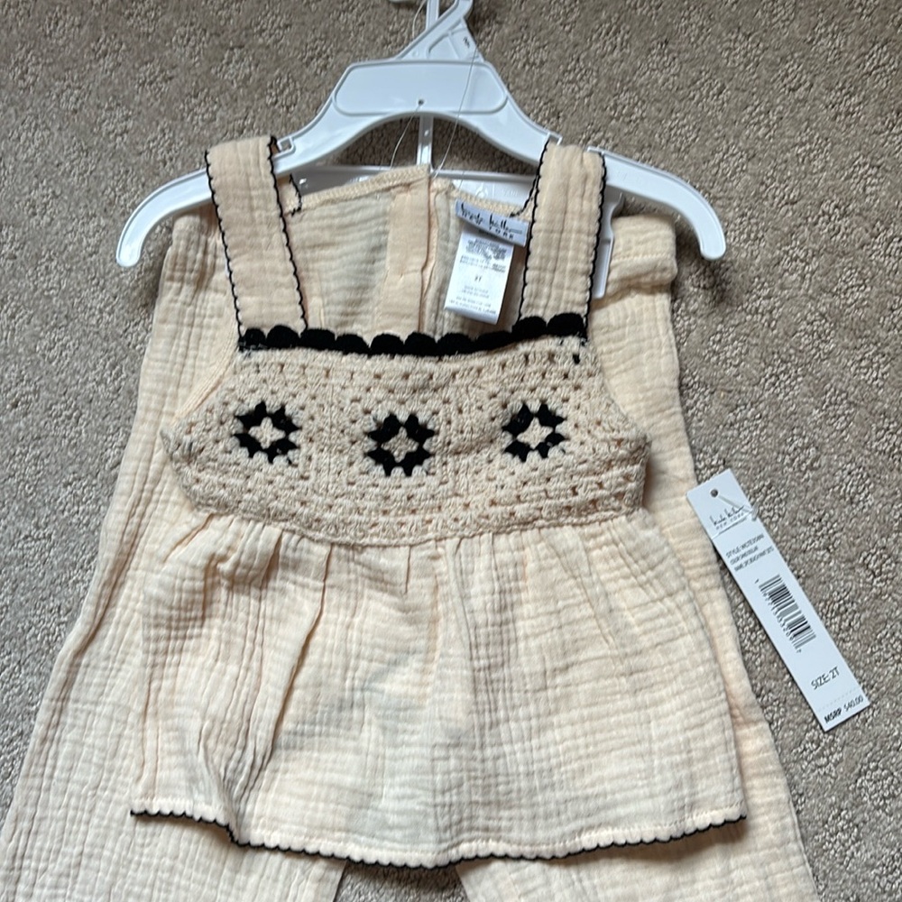 2T Nicole Miller Cream and Black Crochet Baby Outfit